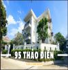 Bán Nhà Góc 3 Mặt Tiền Compound Thiên Tuế-Thảo Điền Khung Viên 400m2 Nhà Nội Thất cao cấp