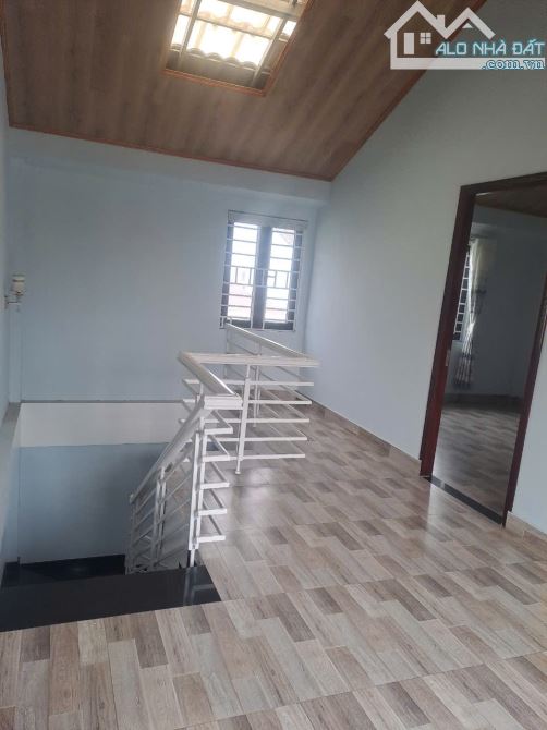 Bán căn nhà Phan Chu Trinh- Phường 9- Đà Lạt 🏠nhà 1 trệt 2 lầu- 5 Tỷ 9- 3P ngủ- Đường ô t