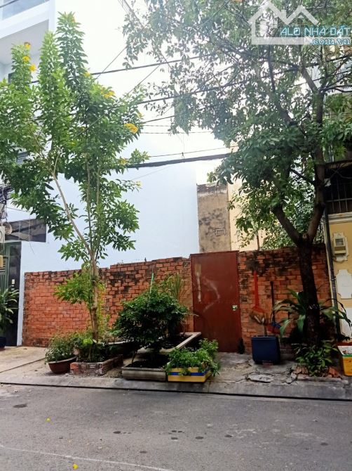 Bán khuôn đất chuẩn, hẻm 6 đường Khắc Chân, DT 9,5 x 29m. Giá 51 tỷ TL