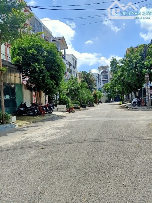 Cần bán căn nhà 1L, hẻm 2 xe hơi Cộng Hòa, P12, Tân Bình. (11 x 34m) DTCN 356m2. Giá 43 tỷ - 1