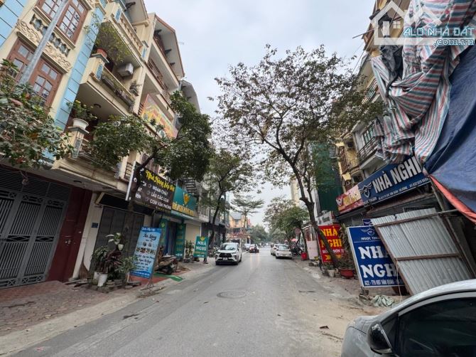 Bán gấp nhà phố vị trí đắc địa tại Văn Quán, Hà Đông, vỉa hè, phân lô,ô tô - 1