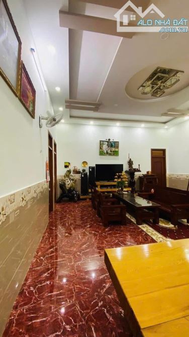 ✅Bán nhà mặt tiền Ama Quang 9,4x24,47m nở hậu 9,6m chỉ 5,5 tỷ - 1