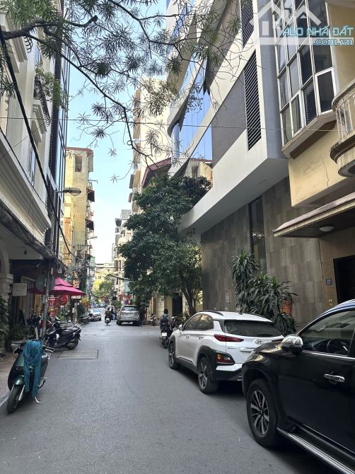 Bán nhà Ngõ 26 Nguyên Hồng - Đống Đa, phân lô vỉa hè, ô tô, kinh doanh, 24 tỷ - 1