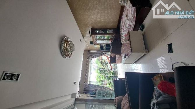 5 tầng kiên cố ngang 8mx18m, mặt tiền đường số 2 ngay chợ Tân Quy Quận 7 chỉ 23.5 tỷ - 1