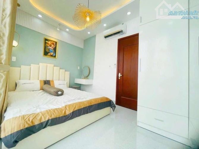 Bán nhà 3 tầng, Phạm Văn Chiêu, hẻm xe hơi chỉ nhỉnh 3 tỷ - 1