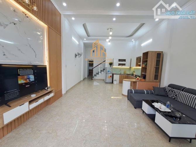 NHÀ HẺM 111 NGUYỄN TRI PHƯƠNG 2 LẦU - DT: 5x15m - H: BẮC - 3,3 TỶ - 2