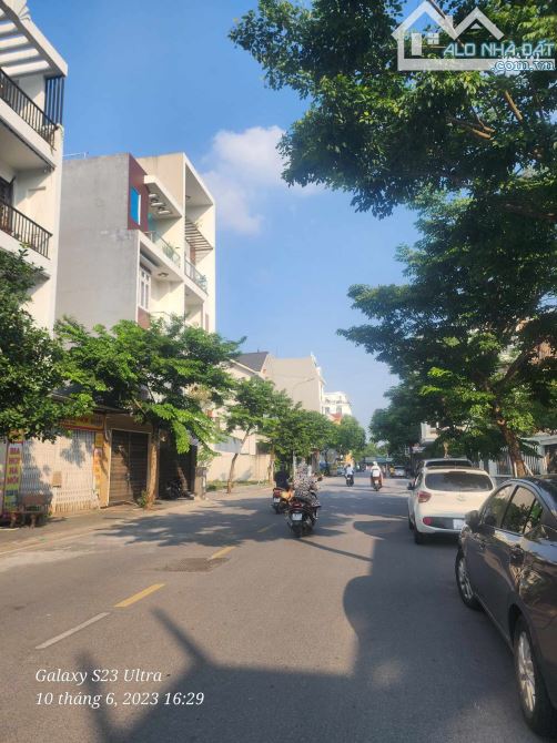 BÁN ĐẤT MẶT ĐƯỜNG CL6 KHU DỆT MAY - 2