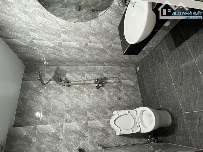 Bán Nhà Thạch Bàn Long Biên Thang Máy Ô Tô Full Nội Thất Tiền Tỷ 40 m x 6 Tầng Giá 8Tỷ - 2