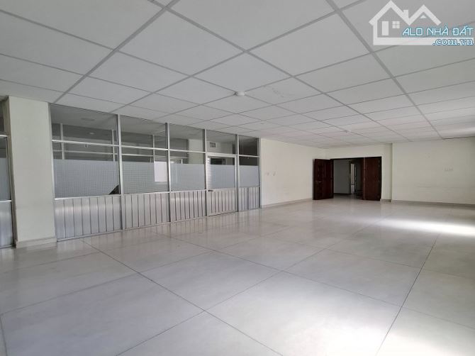 Bán nhà HXH Trịnh Đình Trọng, Phú Trung, Tân Phú, 216m2, 5 tầng, thang máy - 3