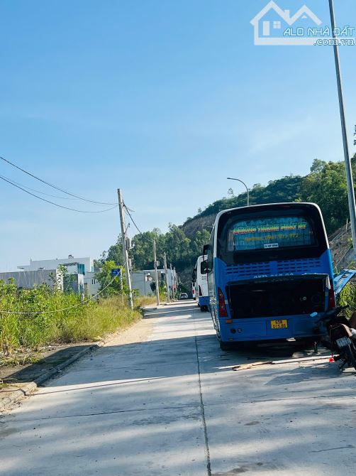 Bán nhanh  lô đất đẹp TP Nha Trang, tái định cư Hòn Rớ 2. Giá cần bán 2 tỷ 350 tr - DT 80m - 3