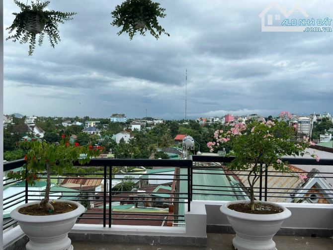 Bán nhà 3 lầu mới đẹp, Mặt tiền kinh doanh trung tâm TP Bảo Lộc. cạnh TTTM Vincom - 3