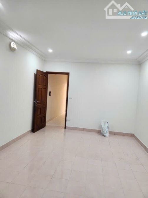 Bán CCMN  60m2, 6PN, 6WC tại Kim Đồng, Hoàng Văn Thụ, Hoàng Mai, Hà Nội giá 16,8 tỷ - 3