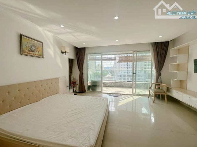 29 tỷ nhỉnh Tòa nhà Mạc Thái Tổ, 80m2 5m MT 7 tầng thang máy, đường rộng vỉa hè hiếm đẹp - 4