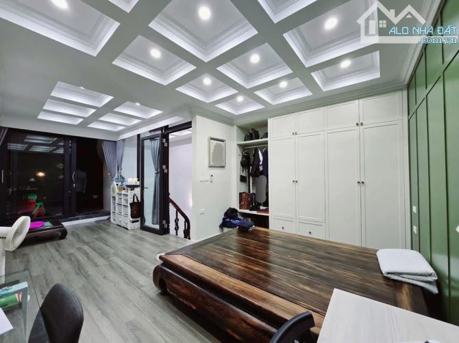 BÁN GẤP NHÀ ĐƯỜNG CẦU GIẤY DT 70M 6 TẦNG MT 5M 22 TỶ MẶT NGÕ Ô TÔ KINH DOANH