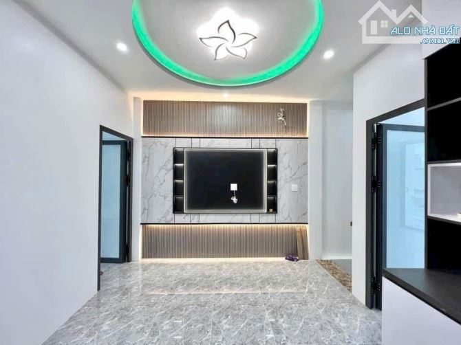 nhà trệt lầu 3 phòng ngủ trục chính hẻm 388 đường nguyễn văn cừ - 5