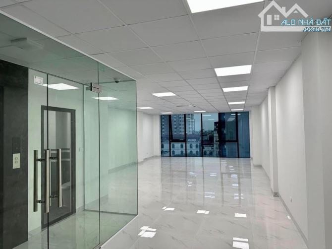 👉 NGƯỜI NHÀ EM CẦN BÁN GẤP  👉 HƠN 30 TỶ -  TOÀ BUILDING SIÊU VÍP - YÊN XÁ , TÂN TRIỀU - 5