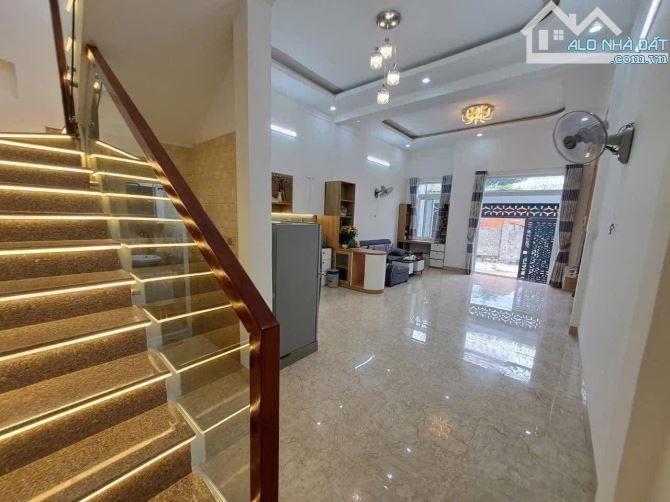 NHÀ HẺM 111 NGUYỄN TRI PHƯƠNG 2 LẦU - DT: 5x15m - H: BẮC - 3,3 TỶ - 6