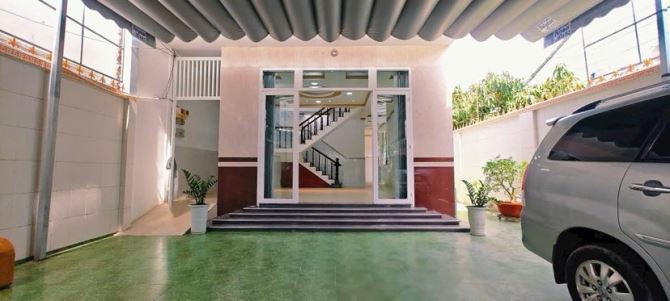 Cho thuê nhà 450 m2 mặt tiền Phạm Ngũ Lão có sân rộng - 6