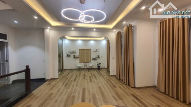 BÁN NHANH BIỆT THỰ 4 TẦNG 103M2 NGANG 9M , ÔTÔ ĐẬU ĐỖ,  VIEW BIỂN SIÊU ĐẸP - 8