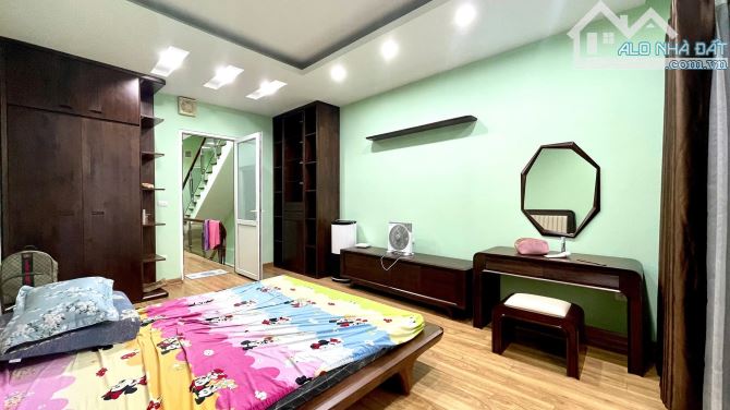 Bán Gấp NHà 4 Tầng, Lô Góc Phố Hoàng Quốc Việt, Nghĩa Đô 56m2 Đường 7m vỉa hè to, hơn 16tỷ - 8