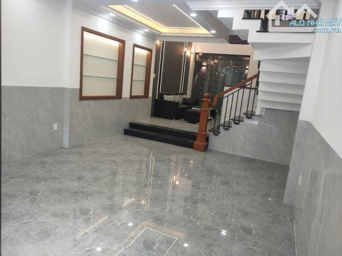 Bán Căn nhà 4 Lầu, đường 49 HBC cách chợ Hiệp Bình, P.V.Đồng 200m, khu dân cư hiện hữu