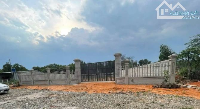 BÁN 1000m2 qh THỔ CƯ PHƯỜNG HÀM TIẾN, PHAN THIẾT - giá 4,5 tỷ TL