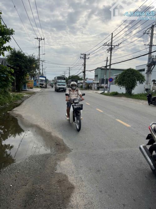 Bán đất Đông Thạnh 6-3, 25 tỷ, 976m2, ngõ rộng 10m, MT 25m, pháp lý đầy đủ, view đẹp