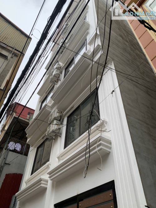 24.9 tỷ. CHDV Đại Từ cách ô tô 30m. 24 phòng 100m2 120 triệu tháng