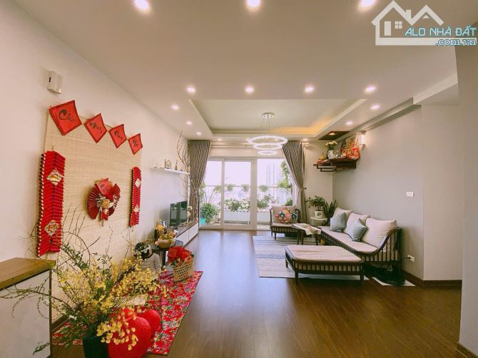 Bán căn 2PN2VS cc Xuân Phương Quốc Hội 94m ban công ĐN view pháo hoa MĐ