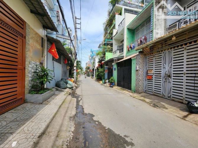 Hương Lộ 2, Bình Trị Đông A, Bình Tân.  Dt : 4x18M - 72m2- 3 Tầng. Giá 6.35 Tỷ TL.
