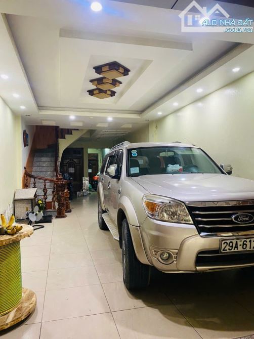 Cho thuê nhà KĐT Văn Quán 100m x 5 tầng giá 25 triệu/tháng