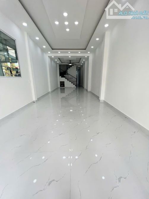 BÁN NHANH NHÀ MẶT TIỀN 4x28 TRỆT LẦU. GIÁ 12,9 TỶ TL