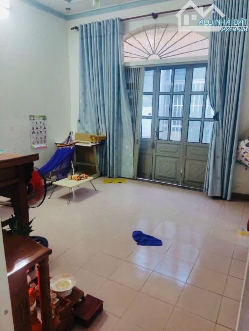 Nhà 1 trệt 1 lầu hẻm 3 gác đường 297 phước long B Q9 sổ hồng riêng