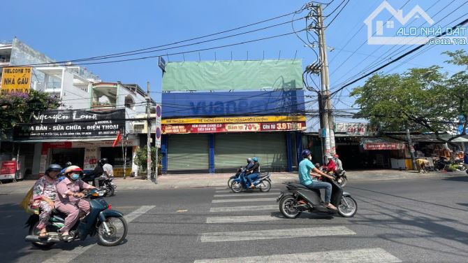 Cho thuê nhà MT đường Tỉnh Lộ 10 ( DT : 11 x 30m ) Vị trí siêu đẹp Vip