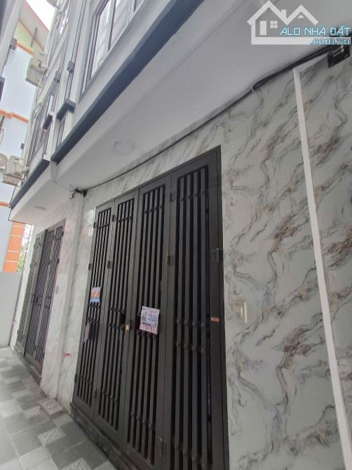 Bán nhà riêng 32m2 tại Nhân Trạch, Hà Đông, 4,5 tỷ