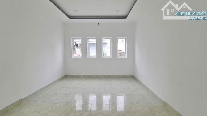 Bán nhà góc xây 2 tầng rộng 94m2 giá 4,8 tỷ đường Đồng Nai