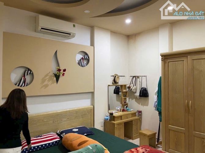 🏖️Chủ cần bán -Nhà 3 tầng MT CHÂU THỊ VĨNH TẾ -cho thuê 35tr/th -KD đắc địa -Chỉ 13.3 tỷ