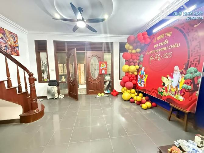 BÁN NHÀ LÊ THANH NGHỊ, QUẬN HAI BÀ TRƯNG.60M2 .Ô CHÒ THANG MÁY