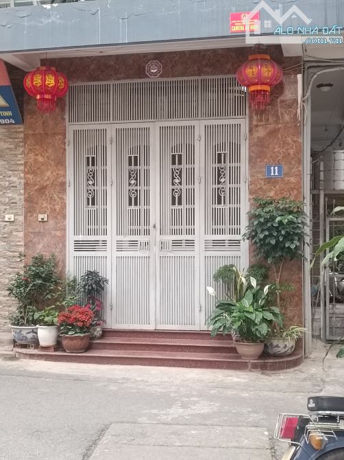 MẢNH ĐẤT DUY NHẤT CÒN SÓT LẠI PHỐ BẠCH MAI -40M - 7.4TỶ LÔ GÓC NỞ HẬU Ô TÔ NHỎ ĐỖ CỬA