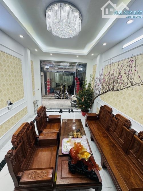 BÁN NHÀ PHÂN LÔ – HỒ TÙNG MẬU – 50M² – 5 TẦNG – VỈA HÈ – Ô TÔ TRÁNH