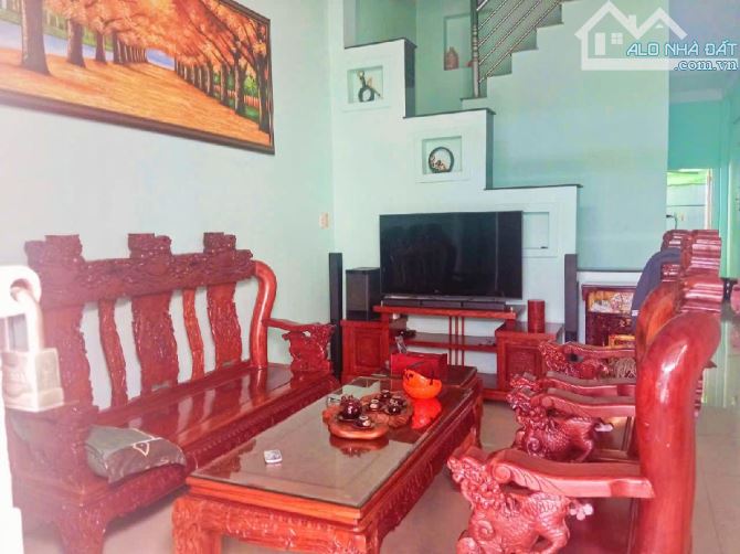 HUỲNH TẤN PHÁT- TT NHÀ BÈ- 80M2- 2 TẦNG- CHỦ G.Ấ.P - TẶNG NỘI THẤT-  4,8 TỈ t