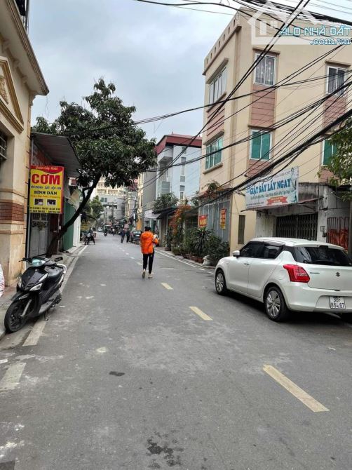 Bán 60m2 đất trung tâm Kiêu Kỵ – Gần Vinhome, tiện ích đầy đủ, giá 4.9 tỷ.