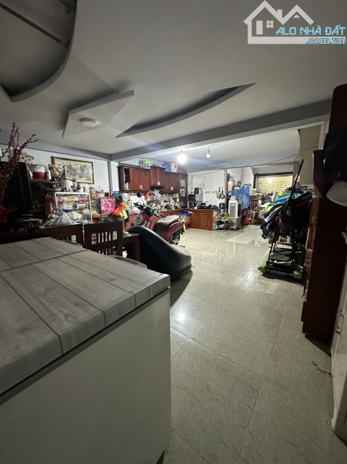 Bán nhà, MT kinh doanh DT743b, 250m2 C4 +12 phòng trọ, Thuận An nhỉnh 7 tỷ TL chủ