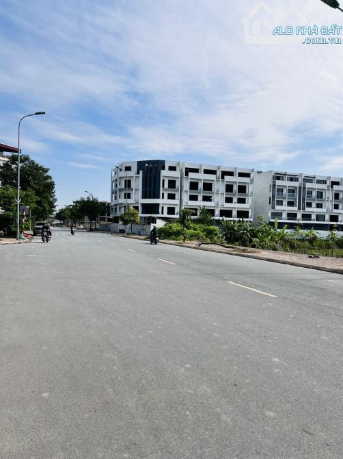 BÁN ĐẤT PHÂN LÔ VỈA HÈ-TRÂU QUỲ- GIA LÂM-NGÕ THÔNG-Ô TÔ TRÁNH-8,75 TỶ