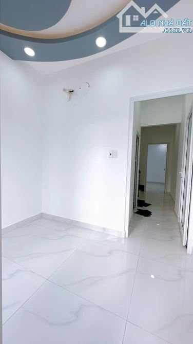 5T6 BÁN NHÀ Q4 KÈO THƠM KHU DÂN CƯ HIỆN HỮU KHÔNG LO GIẢI TOẢ HẺM ĐUỜNG SỐ Q4 - 10