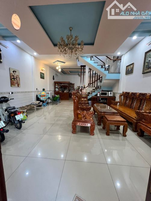 Bán nhà 1 Trệt 1 Lầu 213m2 p.Bửu Hoà gần vòng xoay Cầu Hang - 1