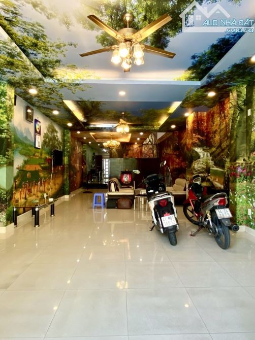 Mặt tiền Nam Long, Trần Trọng Cung, Q7, 120m2, 4 lầu, chỉ 18 tỷ! - 1