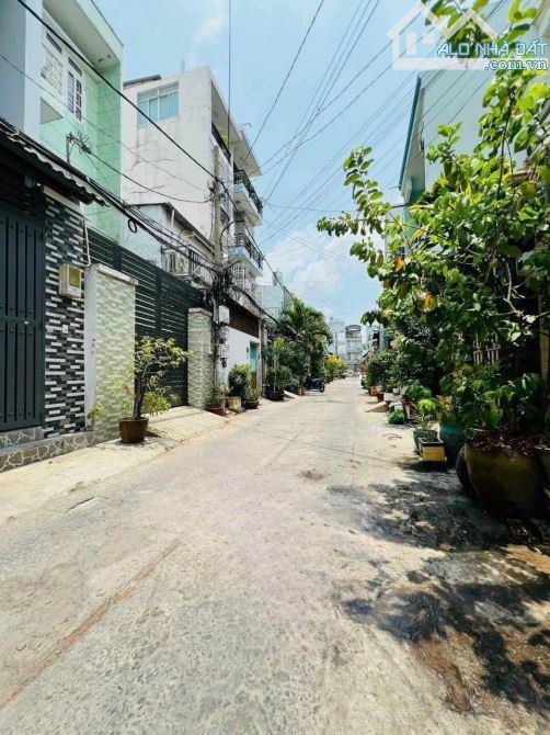 BÁN GẤP NHÀ PHƯỜNG 5, Q.3 (GIÁ 3tỷ3/55m2) - 1