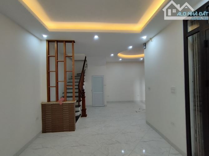 CẦN BÁN CĂN NHÀ MẬU LƯƠNG ,NGÕ ĐẸP ,5T ,3PN GIÁ 5 TỶ - 1