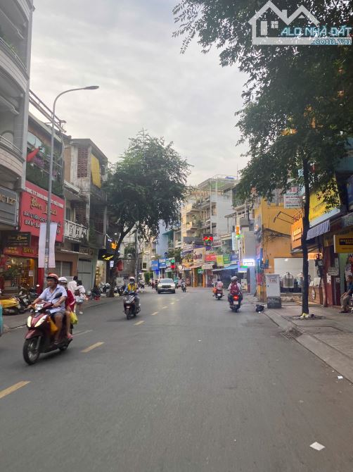 Bán Nhà MT Nguyễn Thị Minh Khai P2 Q3 DT 7x17m 3 tầng HĐT 180tr/th giá 45 tỷ - 1